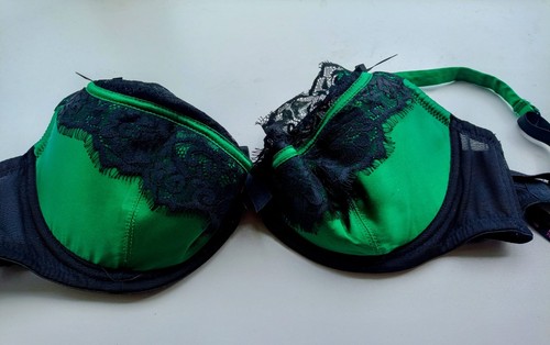 Senza bra green satin - la, and